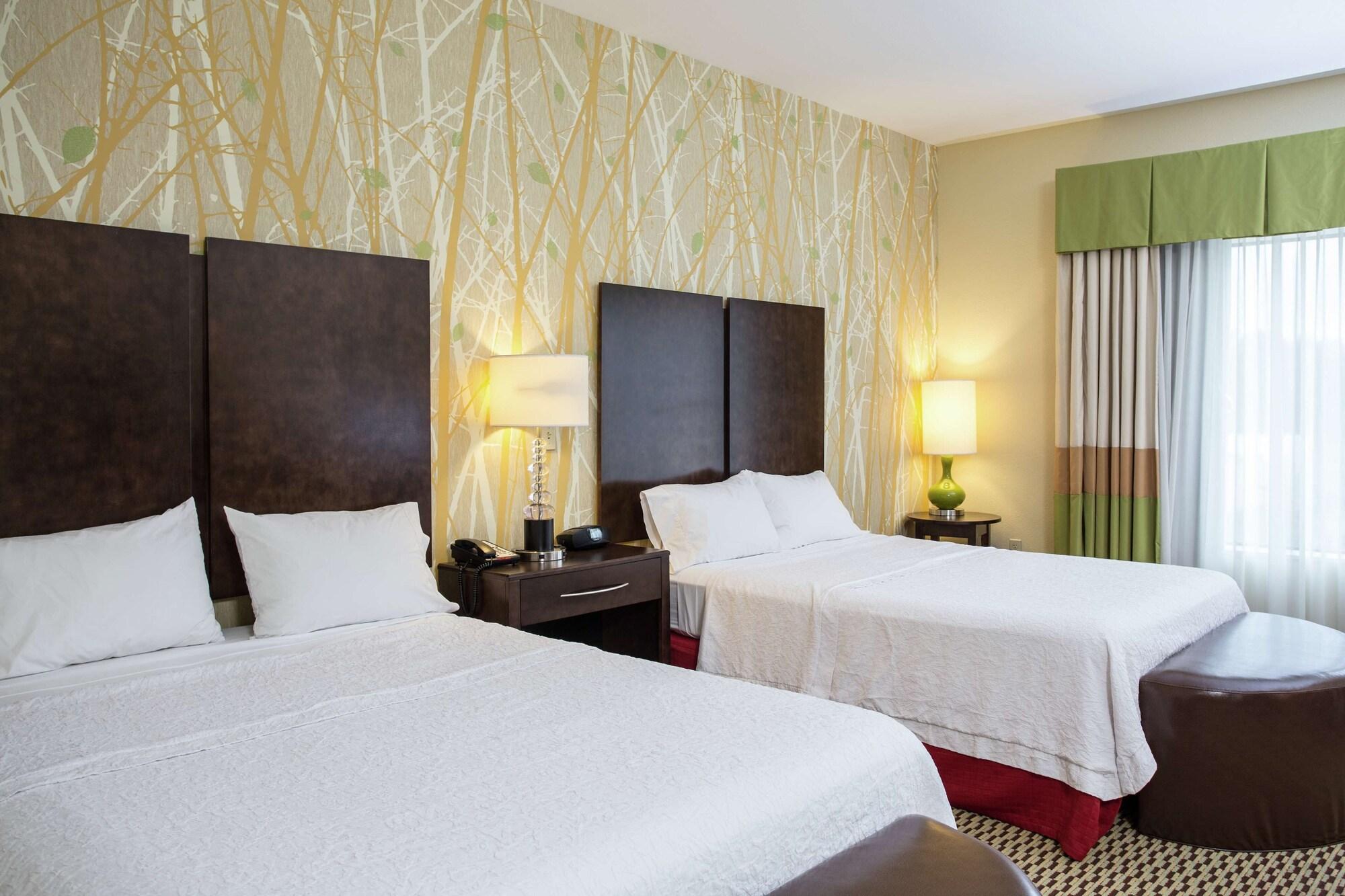 Hampton & - Faxon Exit Hotel 3*